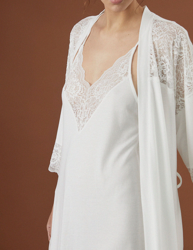 novia pijama camisola encaje detalle cuello v verano