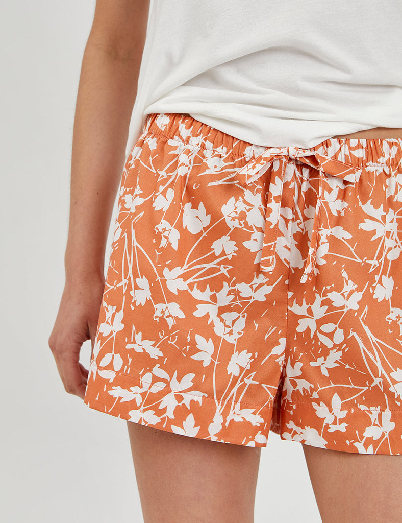 short verano naranja