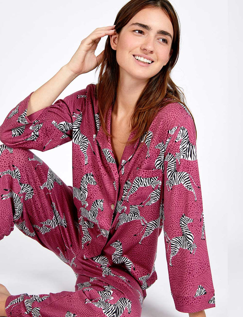 pijama boyfriend agnes savanna berry sentada invierno 