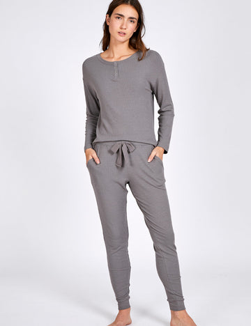 Pijama para mujer conjunto plomo invierno